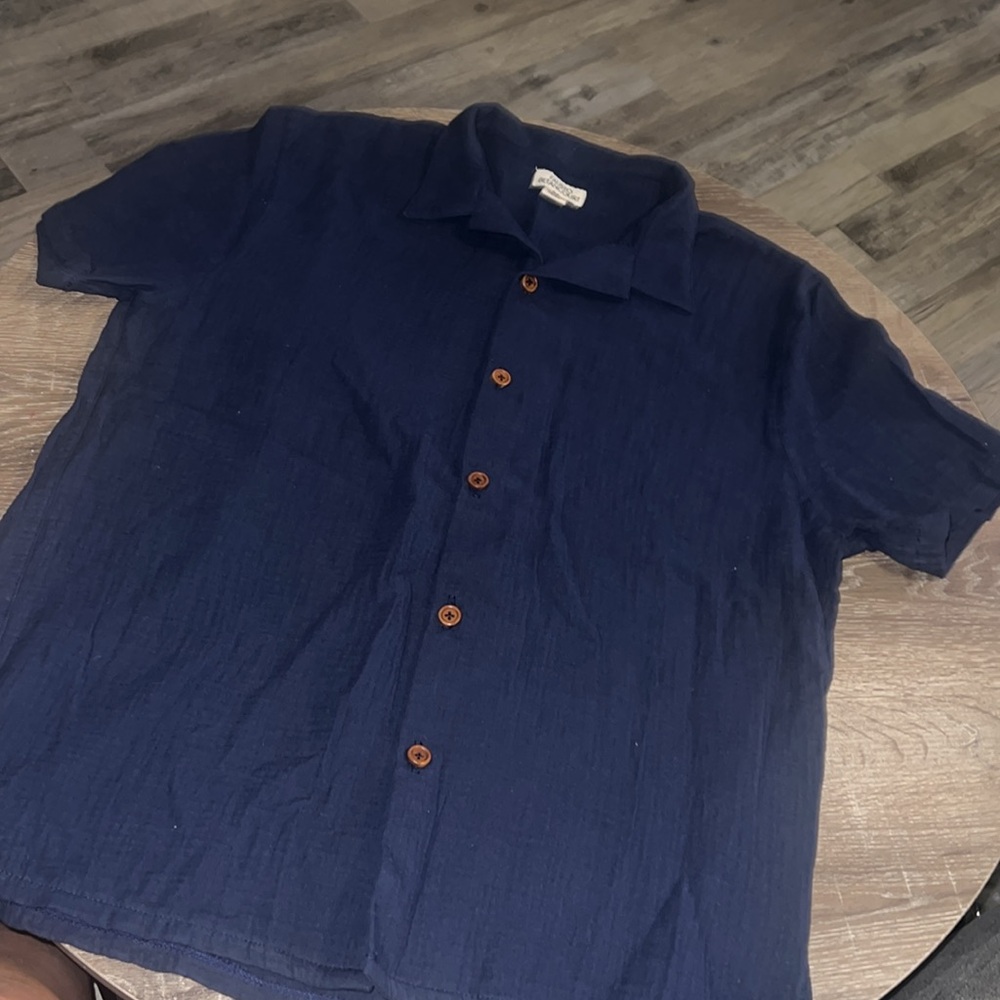 Fausto Betancourt Soft Gauze Button-Up Polo Shirt Short Sleeve NWT size Medium